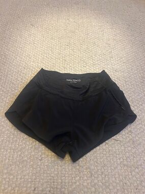 Outdoor voices Hudson shorts small